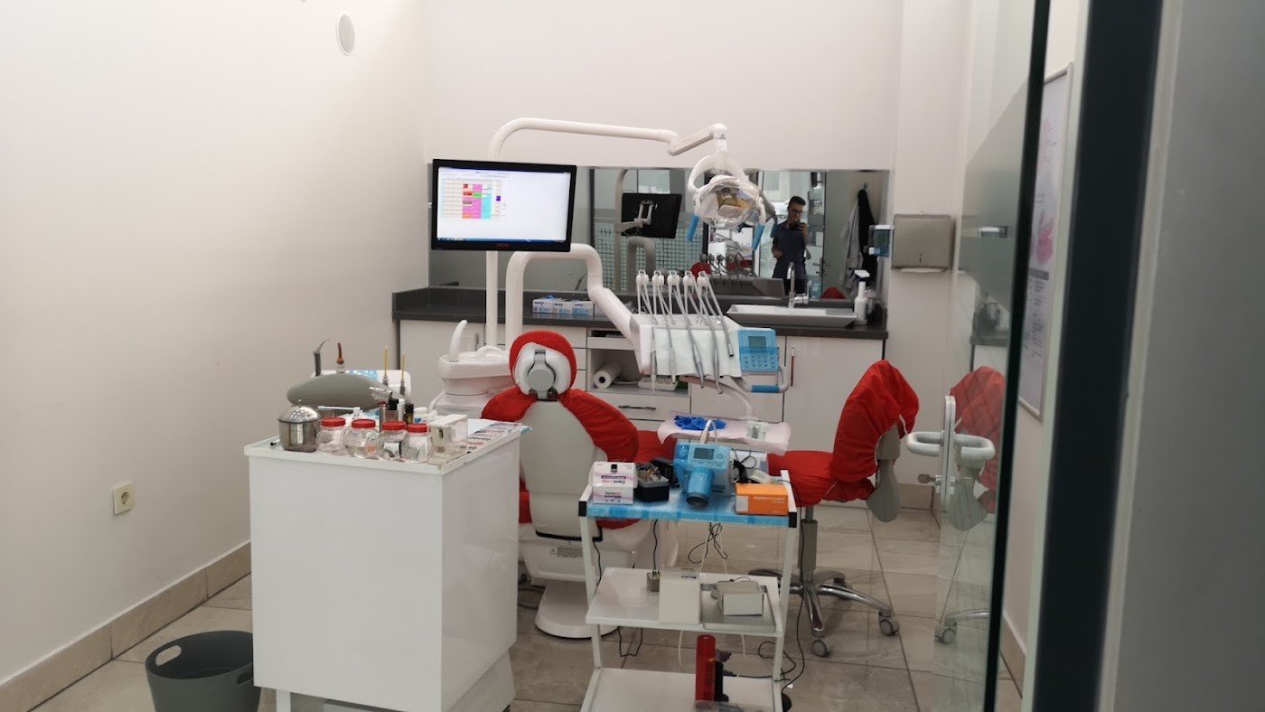 AvrupaDiş Ambarlı Ağız ve Diş Sağlığı Polikliniği Avcılar