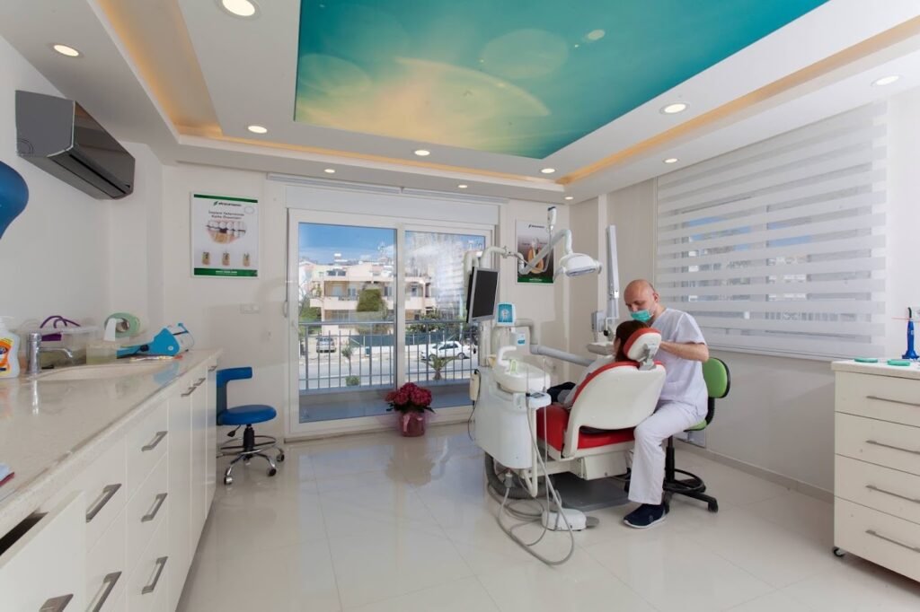Dentist Korkut Gürsoy ( Side Smile Dental Clinic) Manavgat