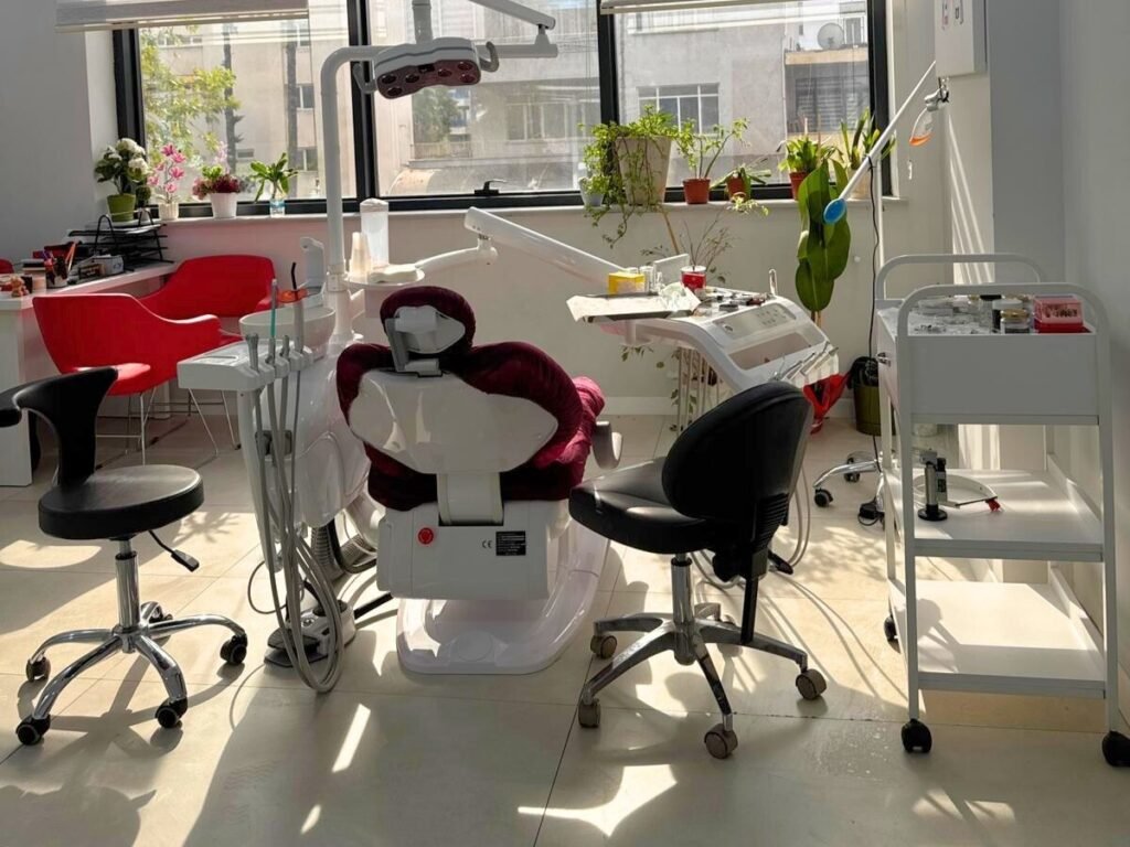 Dt. Hülya Balcı Serik