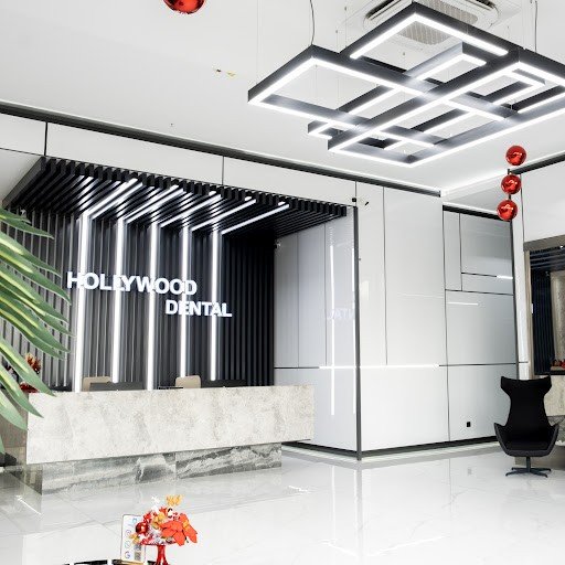 Hollywood Dental Clinic Izmir