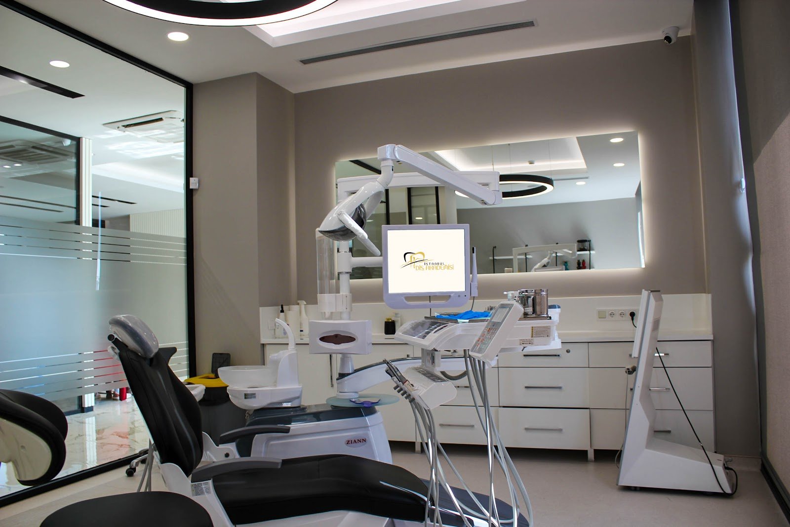 Istanbul Dental Academy