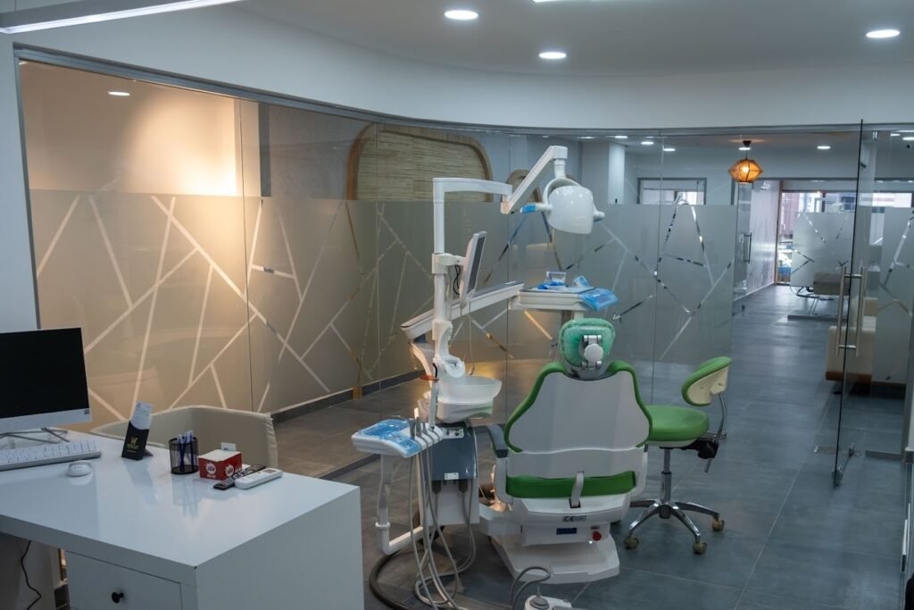 Lumos Dental Clinic Konyaaltı