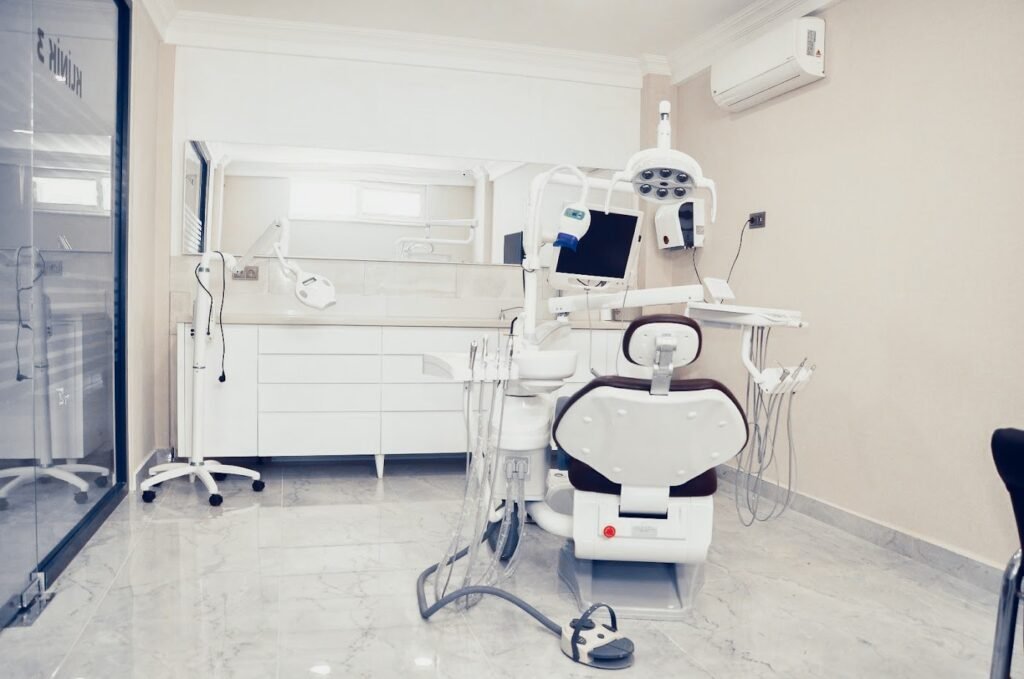 Shine Dental Clinic Side